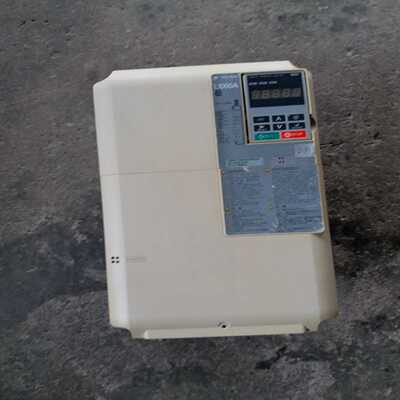 寻..安川变频器18.5/22KW，安川LB4A0039FAA，包