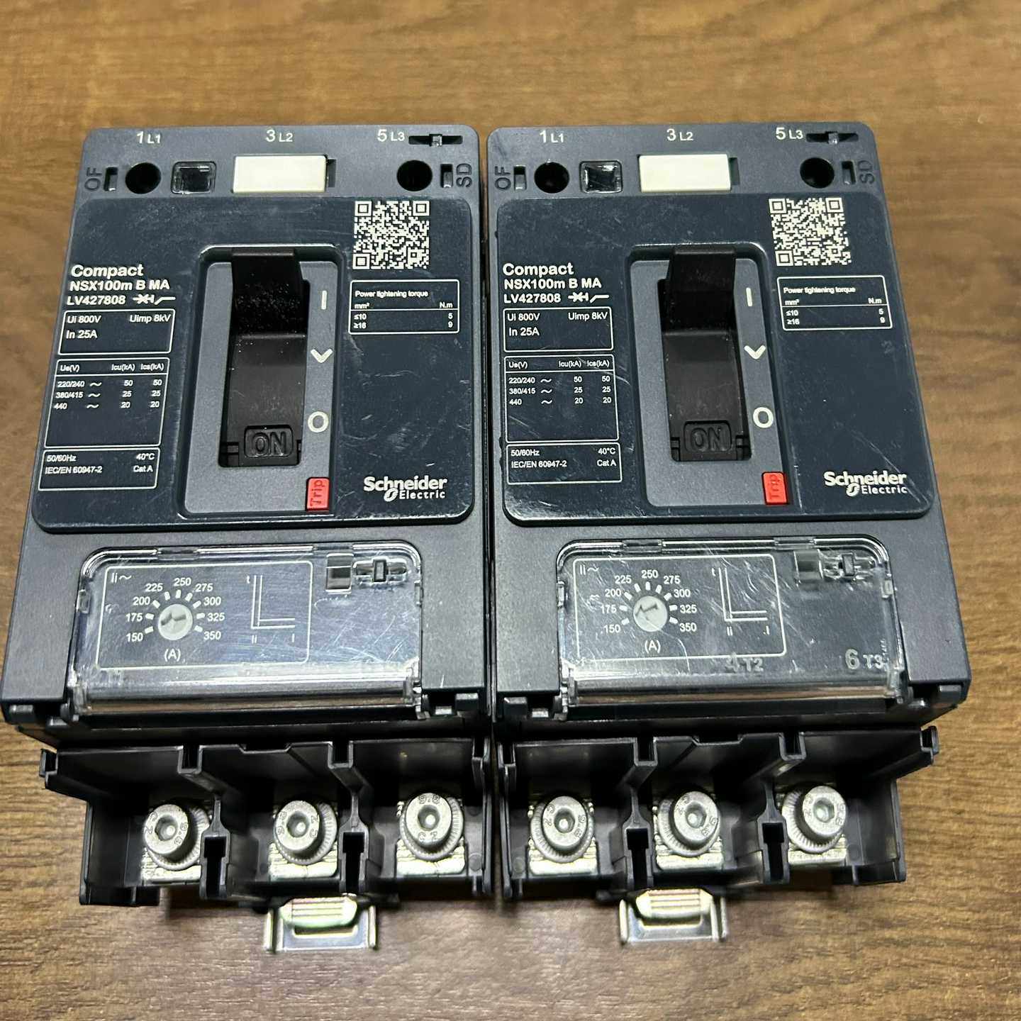 施耐德塑壳断路器NSX100mBMA25--议价商品