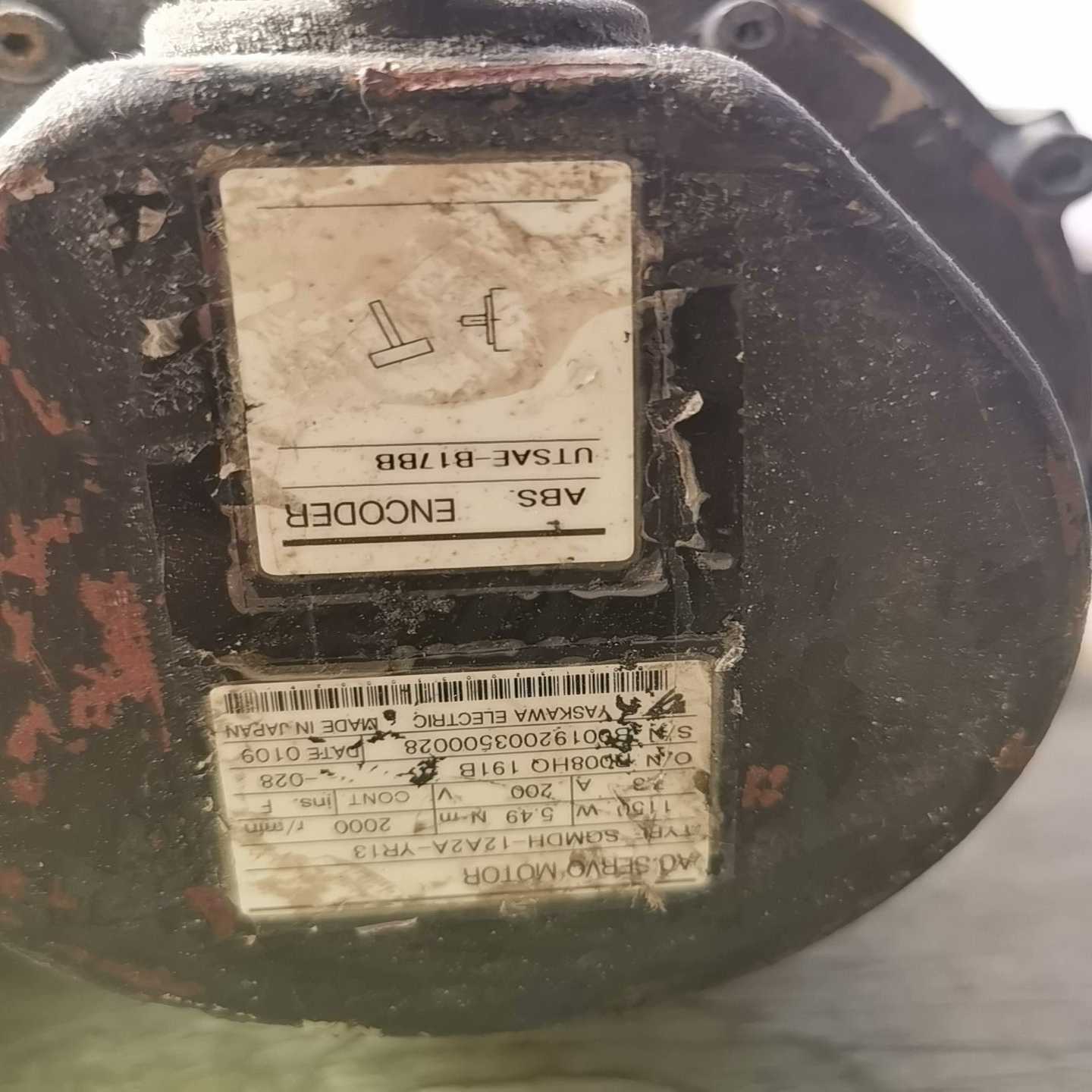 议价安川伺服电机，安R川机器人拆机，现货/维修