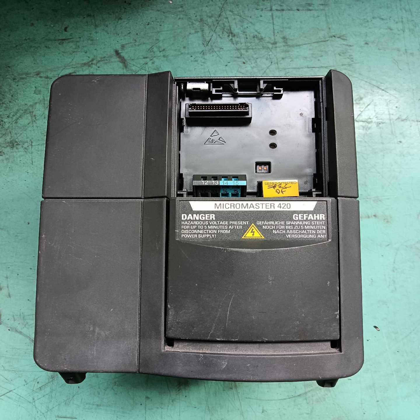 变频器6SE6420-2UD24-0BA0，4KW，实询价