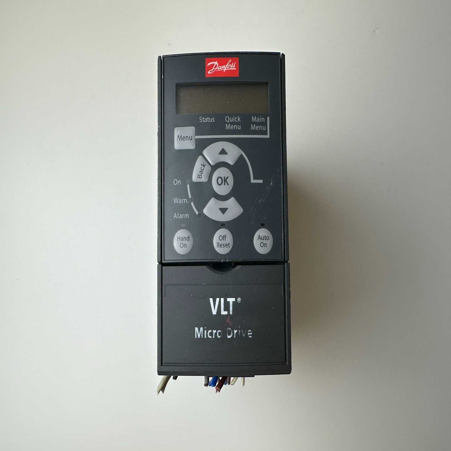 丹佛斯Danfoss变频器VLT0.75kwFC-05--议价商品