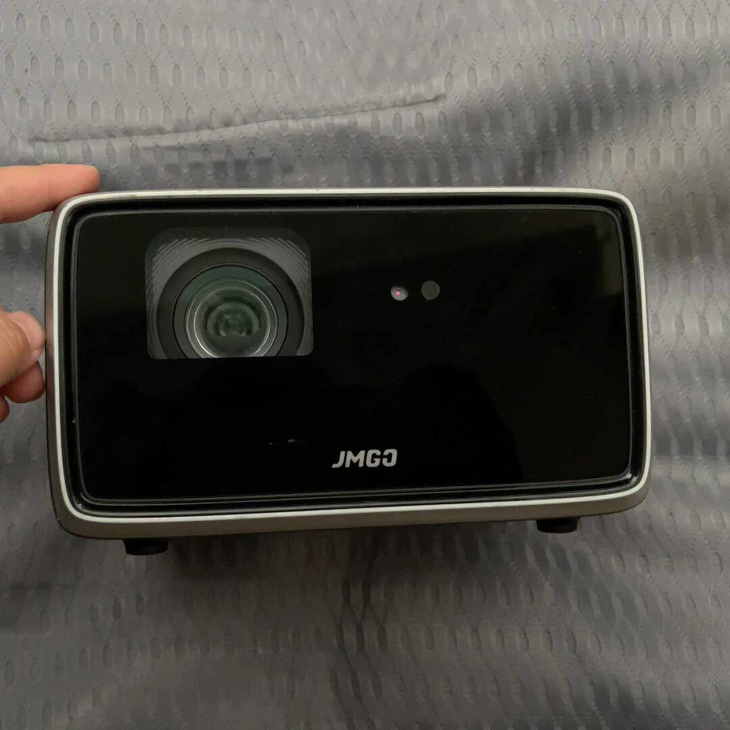 询价投影机坚果W730投影仪无屏电视1375ANSl流明