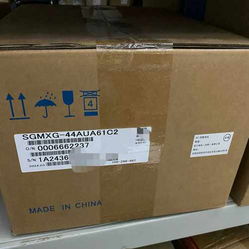 安川伺服驱动器电机，型号SGMXG-44AUA61C2实物图--议价商品