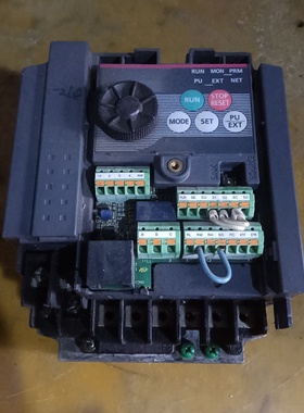 议价变频器1.5KwFRD7401.5KCHT拆议价