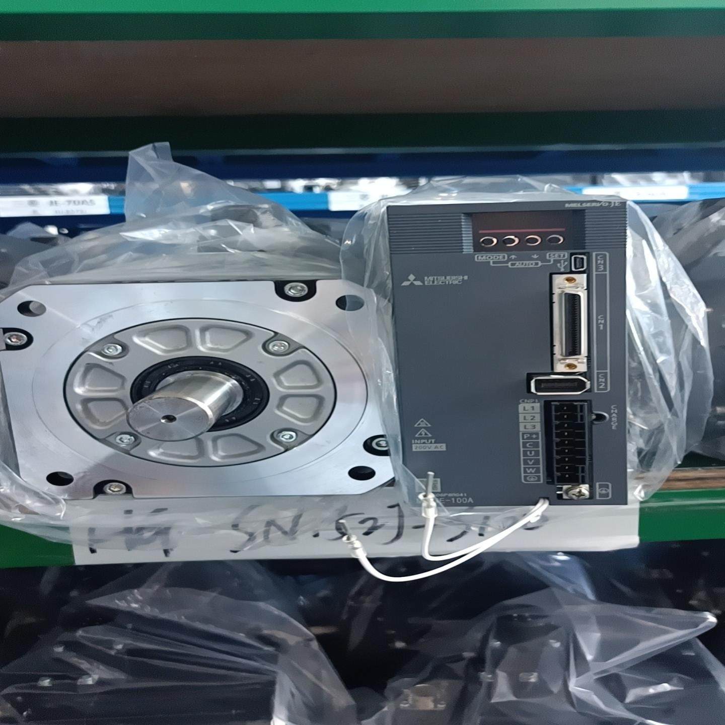 #电机三菱HG-SN52J-S100 hG-SN102-S1{议价}