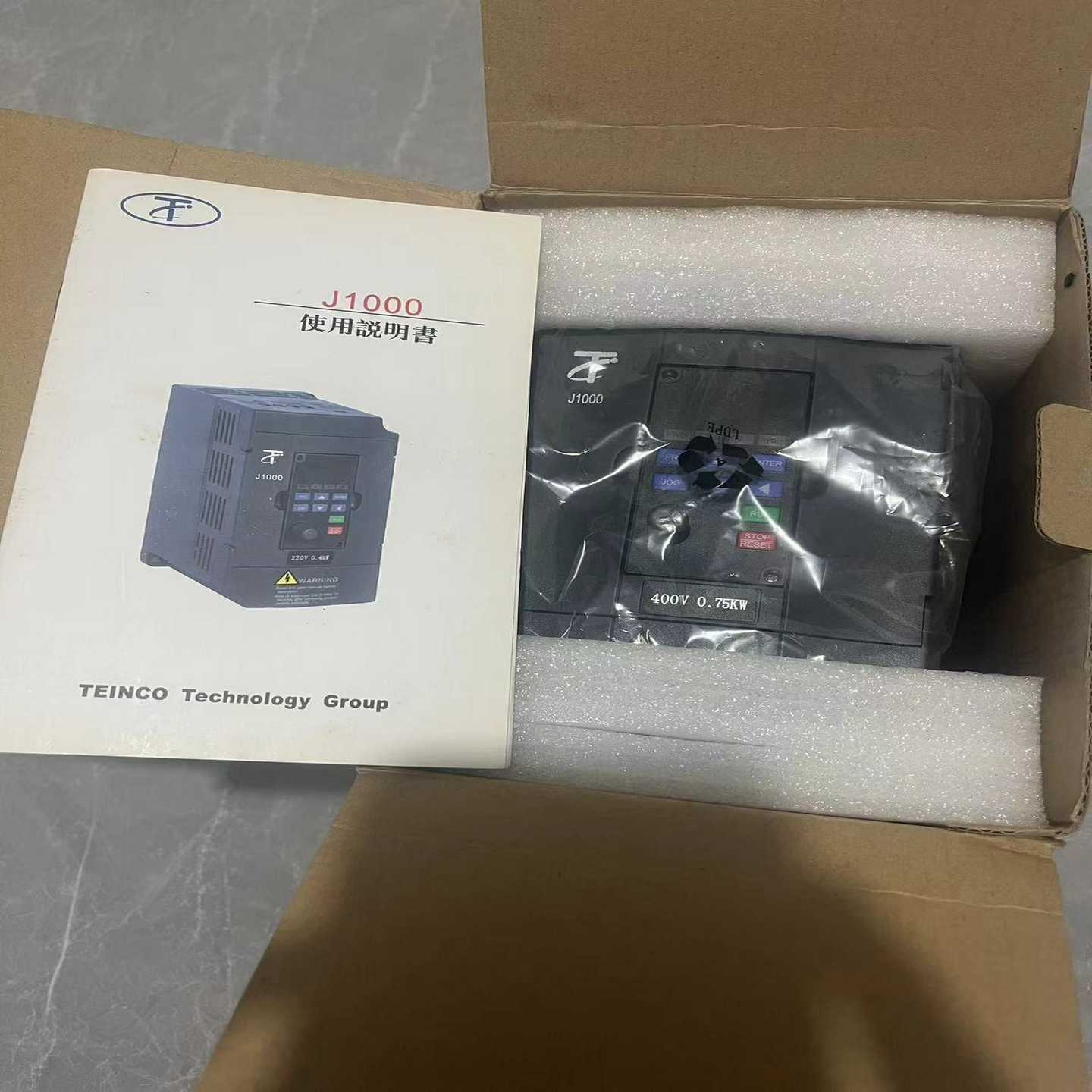 （议价）泓荃变频器TI0D75J48A0.75KW400V实物