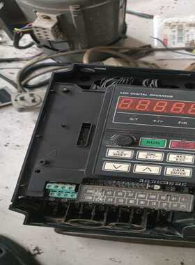 正弦TC3A03-4KW变频器两台，成色自定义，一台缺上盖，--议价商品