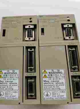 询价~SGDL-A3AS安川驱动器，实物图两个，便宜处理。