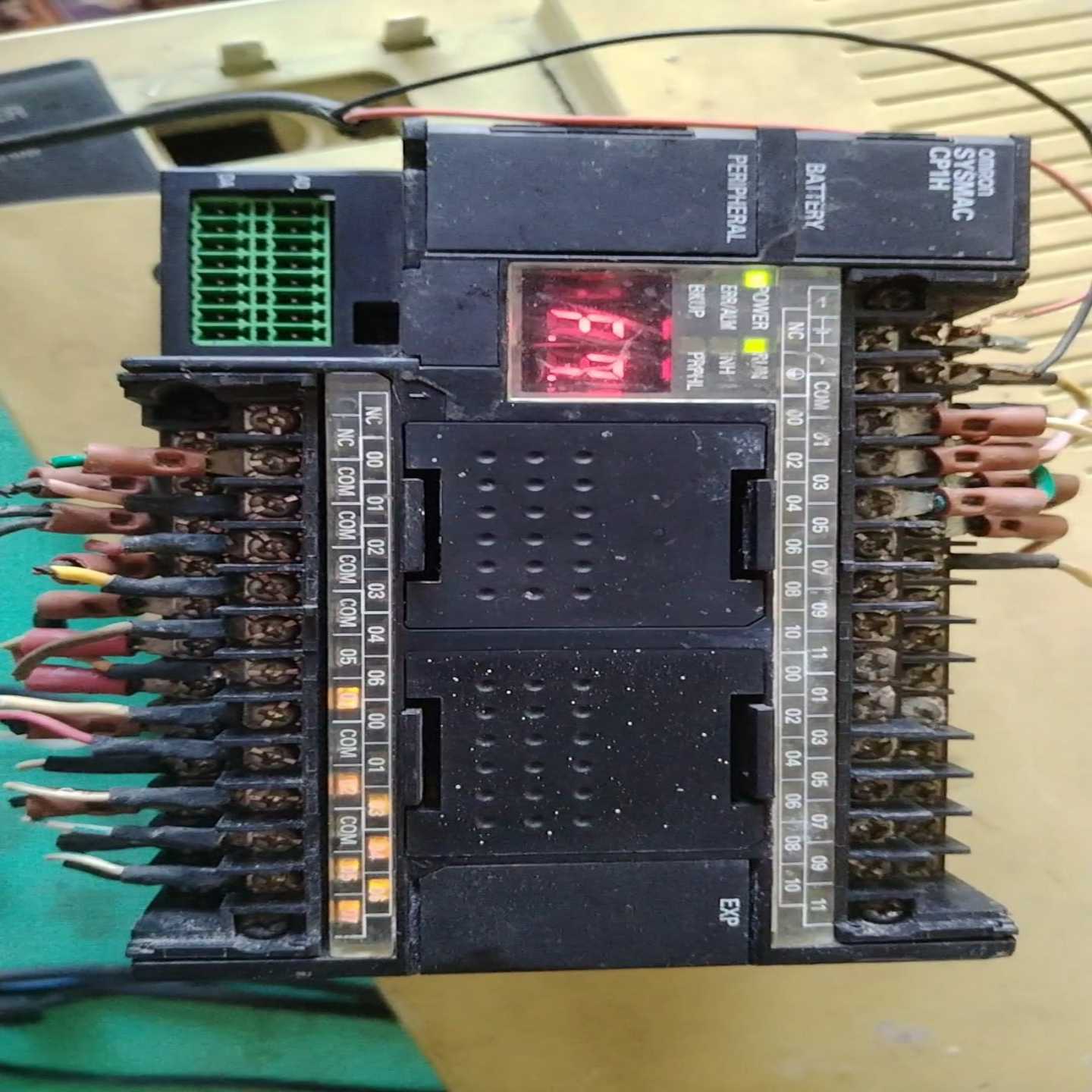 PLC  CP1H-XA40DT-D，1.2版本，（佳毅工控）