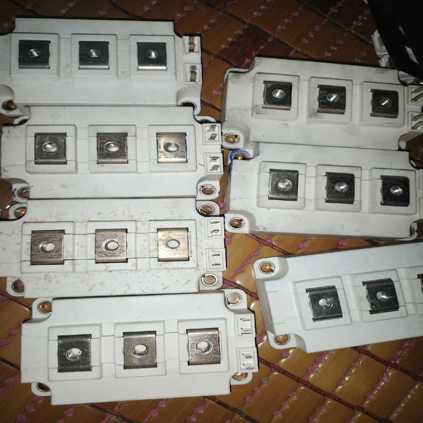 议价ff150r12k，2只。ff00r12kt4