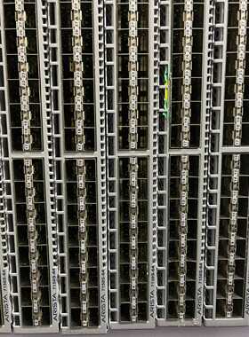 ARISTA  DCS-7150S-64 成色不错~询价