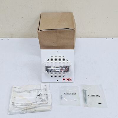 Cooper E7024MCW  P83603 LowProfile Speaker Strobe Lot of 2 p