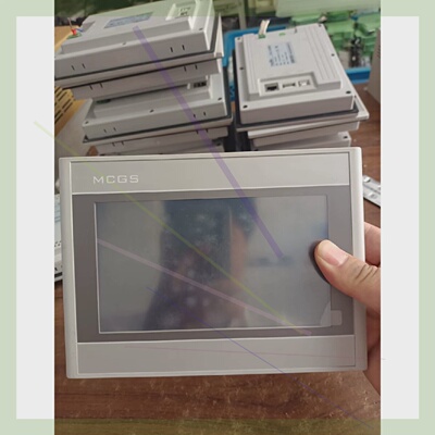 议价7寸触控屏幕型号TPC7032Kw一台成色如图功能