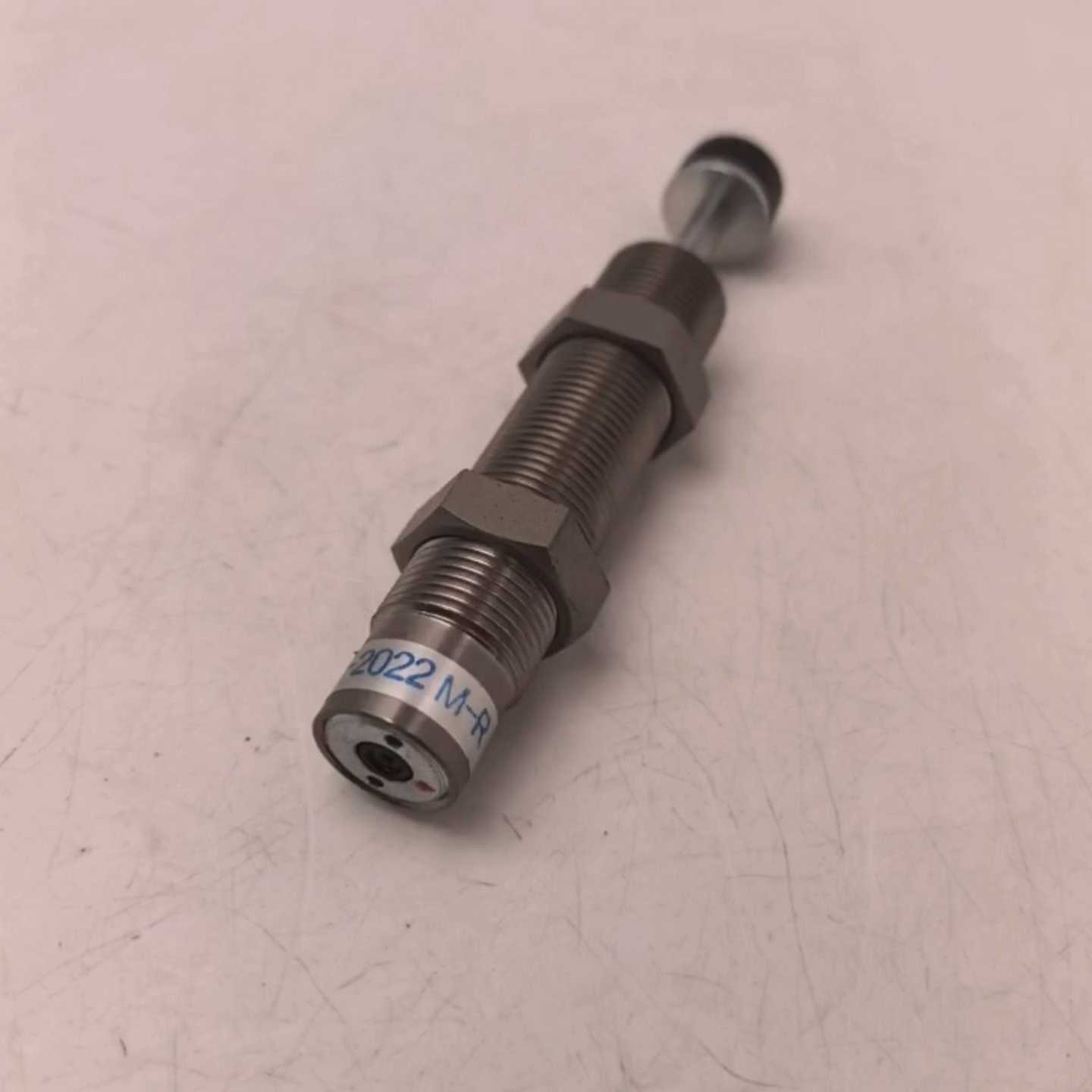 现货缓冲器FK-2022M-R实物如图成色特价处理，议价