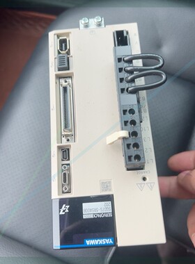 议价7系驱动器SGD7S-5R5A00B202 买没有用不上