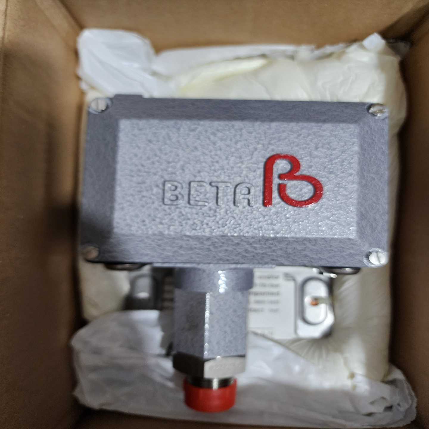 BETABV压力温度开关，型号C2-P506H-S7N-B--议价商品