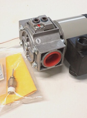 GKS053MVAK071C42 LENZE MOTOR GEARBOX NEW