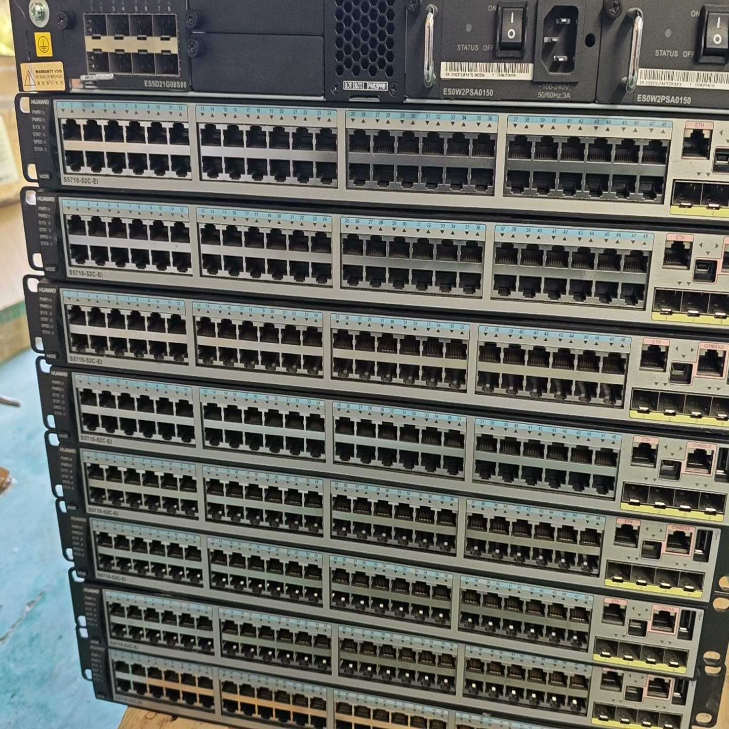 询价~华为S5710-52C-EI三层交换机，48个全千兆电口+4