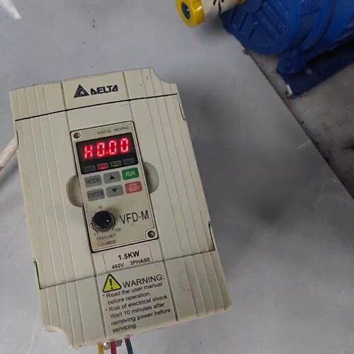 寻台达变频器1.5KWVFD015M43B成色如图每一个