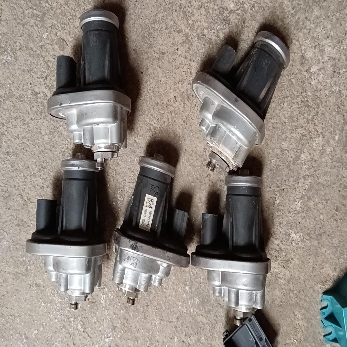 议价上汽大通V80V90G10G20T70国六EGR冷却器废气阀