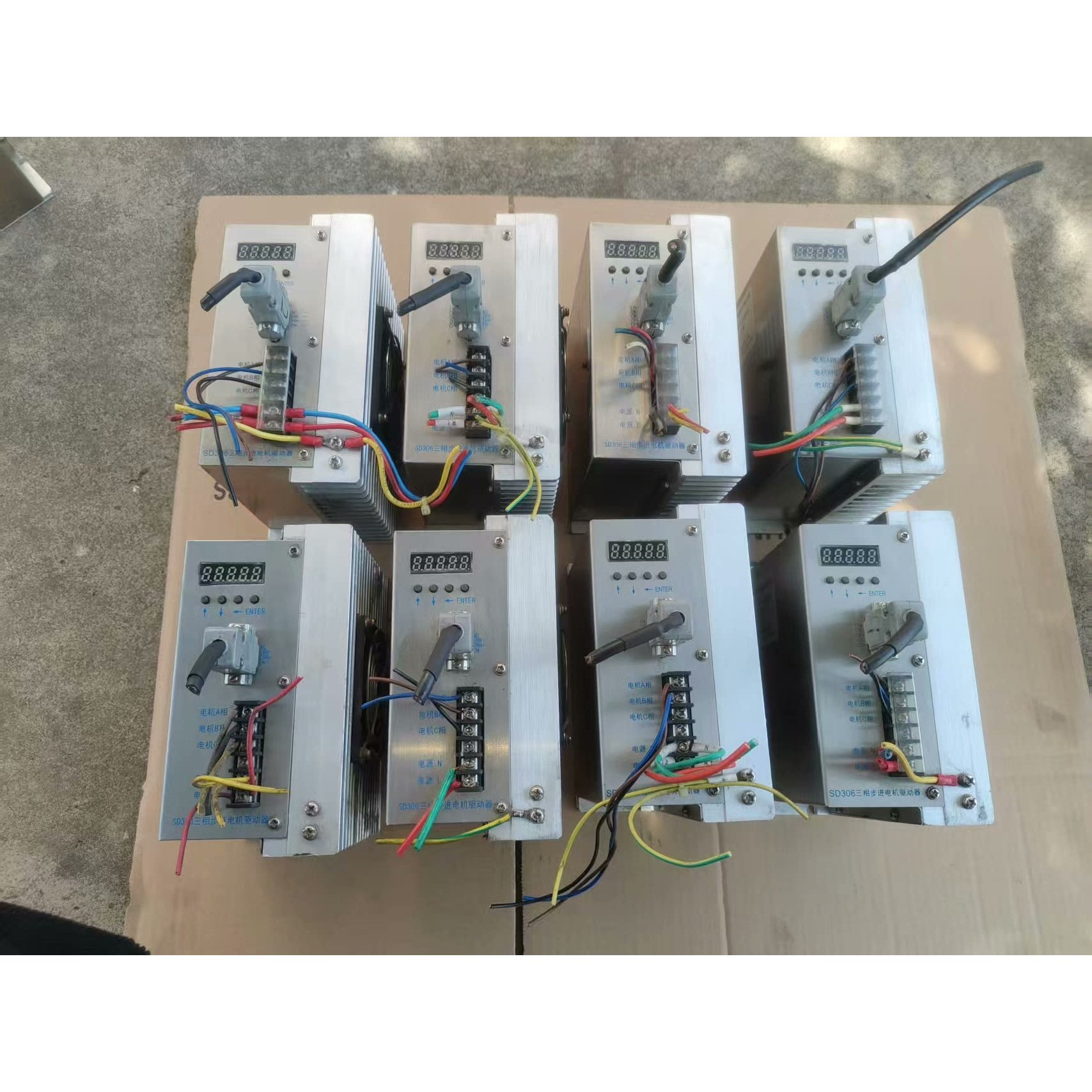 议价议价大地步进驱动器SD306正常拆机成色不错实物拍摄功能议价