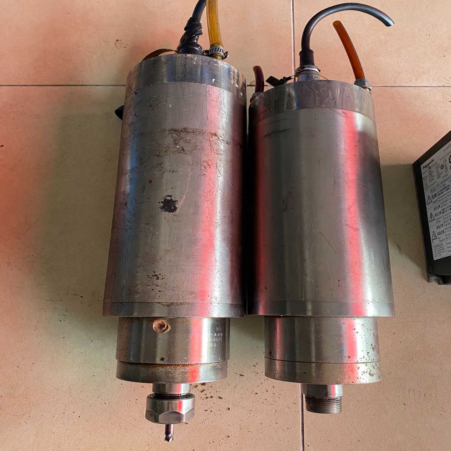 【星慕电子】主轴4.4KW一条 直径105转速350Hz 21000PM