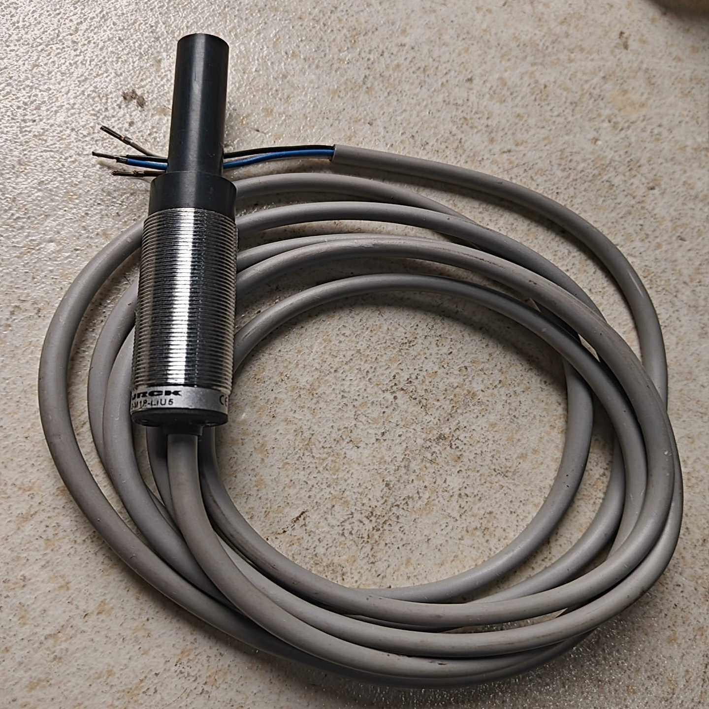 咨询-TURCK图尔克传感器WI40-M18-LIU5，实物拍照，