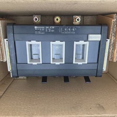 Telemecanique DK1JC28 DK1JC28 Disconnector Tripolar