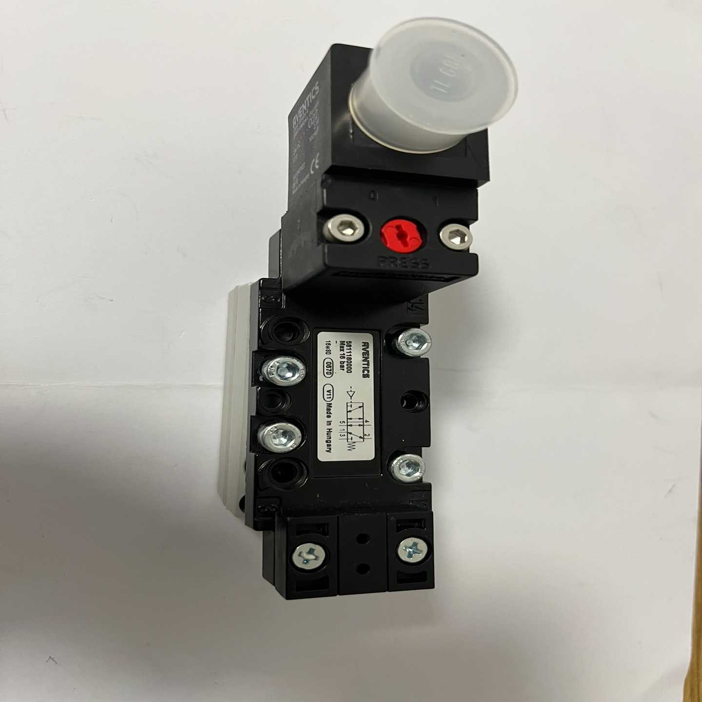 力士乐ISO581电磁阀5811172650；08询价