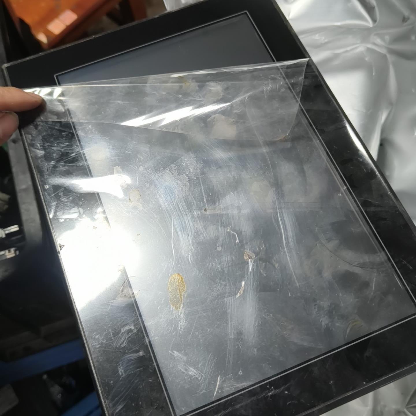 出触摸屏TGA62-MT(P)，。这款触摸屏来自