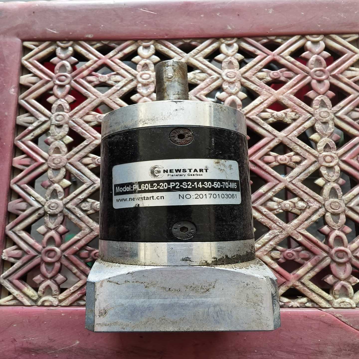 出售下来纽氏达特PL60L2-20-P2-S2-14