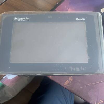 议价施耐德XBTGT2220全新原装，包装破损