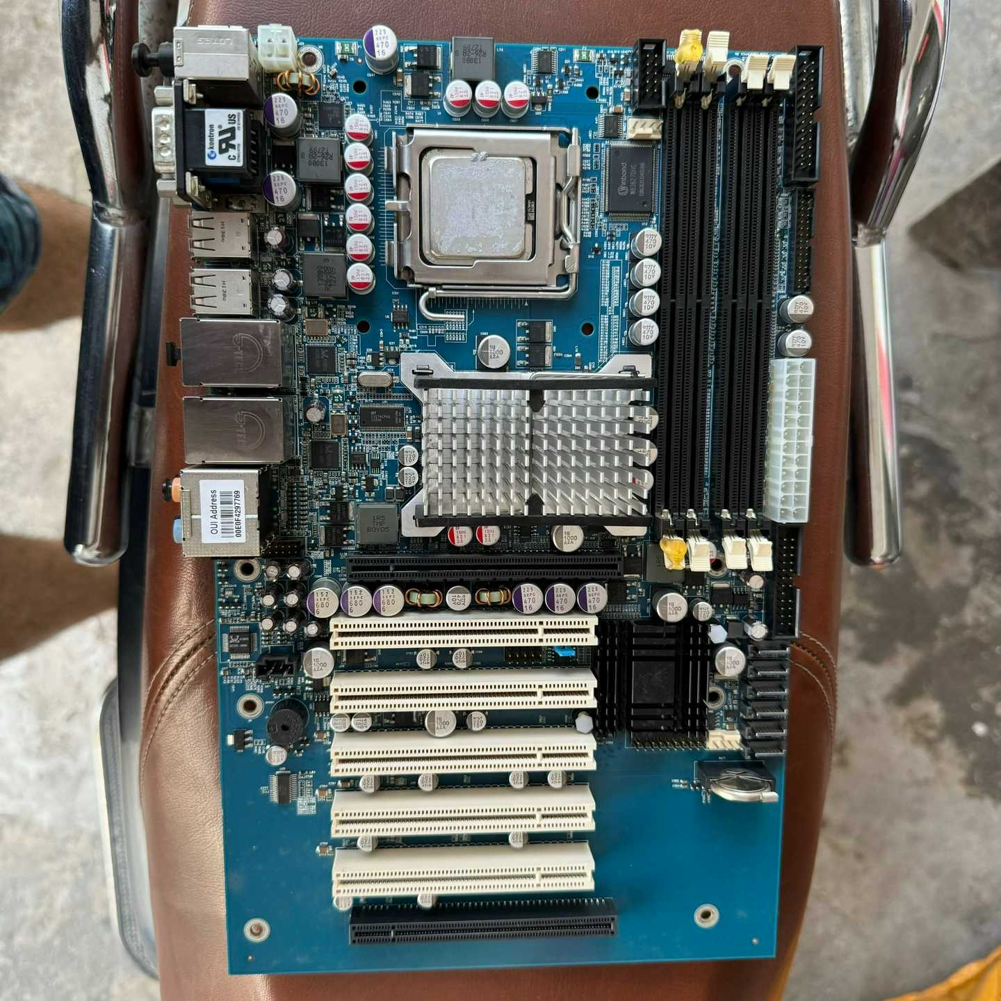 （议价）KT965/ATXP主板带cpu和KT