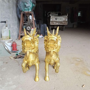 鼎泰雕塑厂家供应铜麒麟动物雕塑铸造大型麒麟雕塑批发铜麒麟摆件