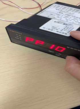 XMT604智能控制变送仪，实图拍摄，图3有点破损，介意的勿--议价