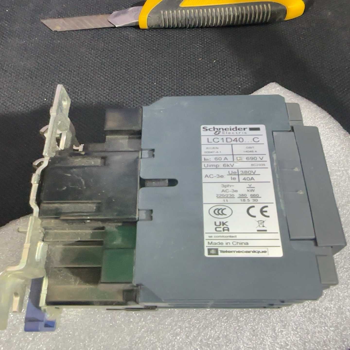 询价全新施耐德接触器LC1D40,工程余料,最后一个议价