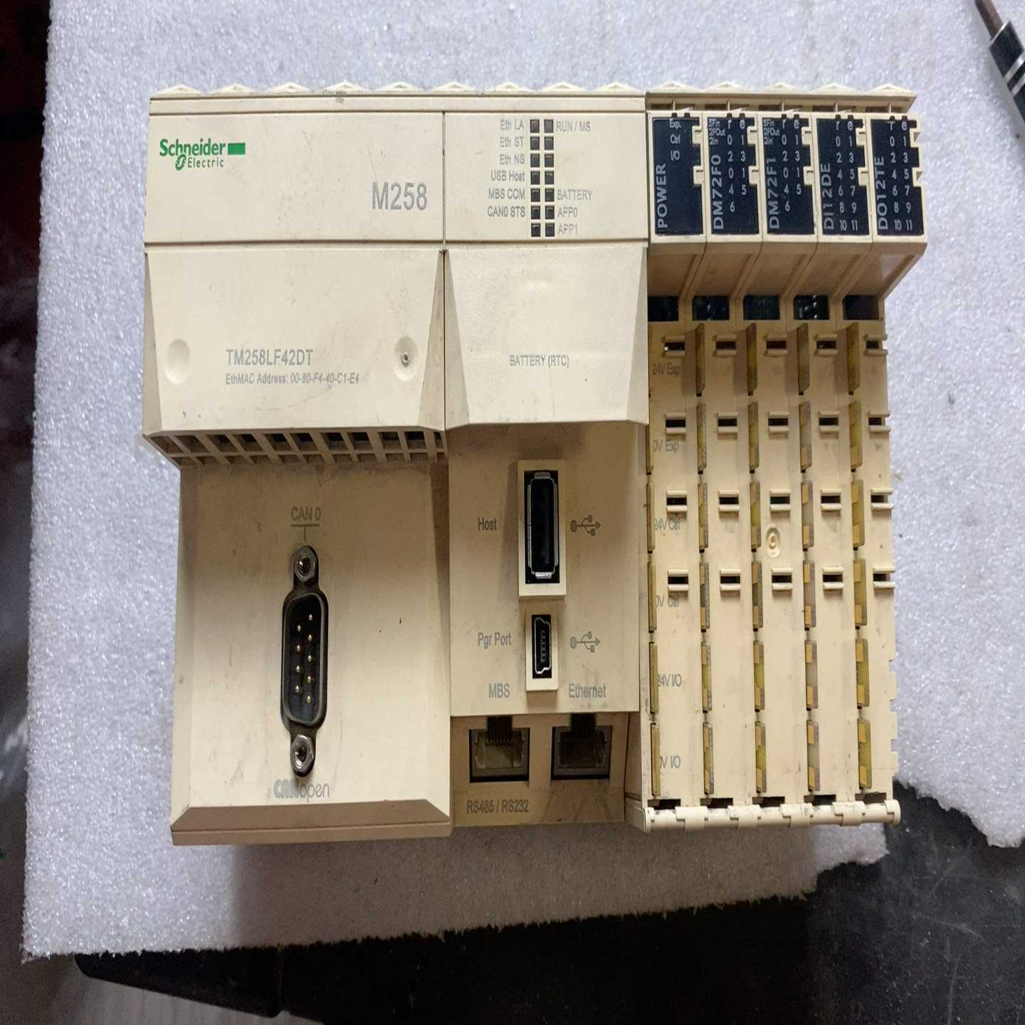 议价施耐德模块TM258LF42DT！成色如图功能正常！