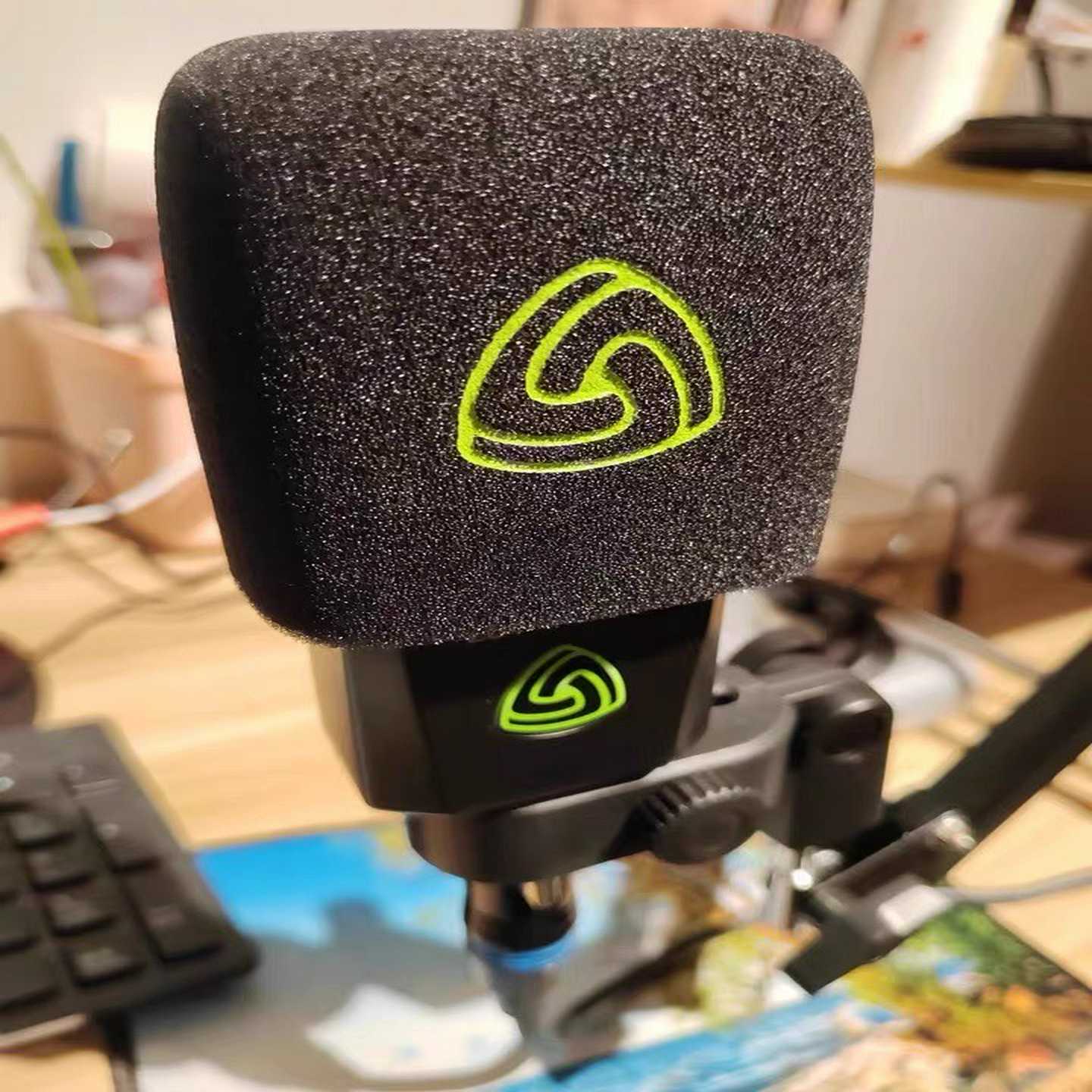 二手艾肯ICON4nano五代声卡二手莱维特240pr--议价商品