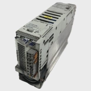 AJ1207 Lenze E82EV1524B 00450766 15KW Druckfarbe am Gehuse