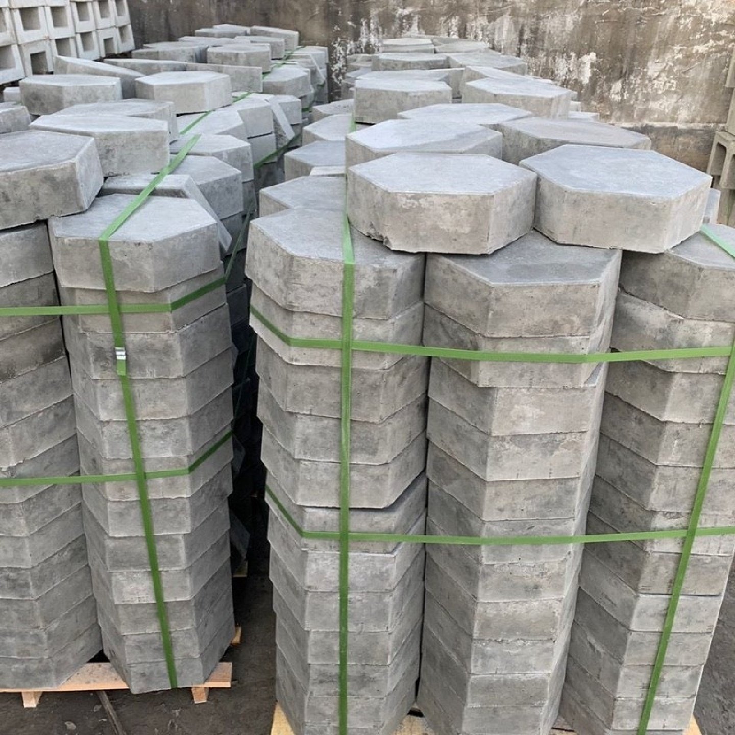 混凝土六角砖河道护坡砖生态连锁砖实心六棱块六边砖空心实心河道,基础建材,透水砖,淘宝优惠券,粉丝福利购,淘宝优惠卷