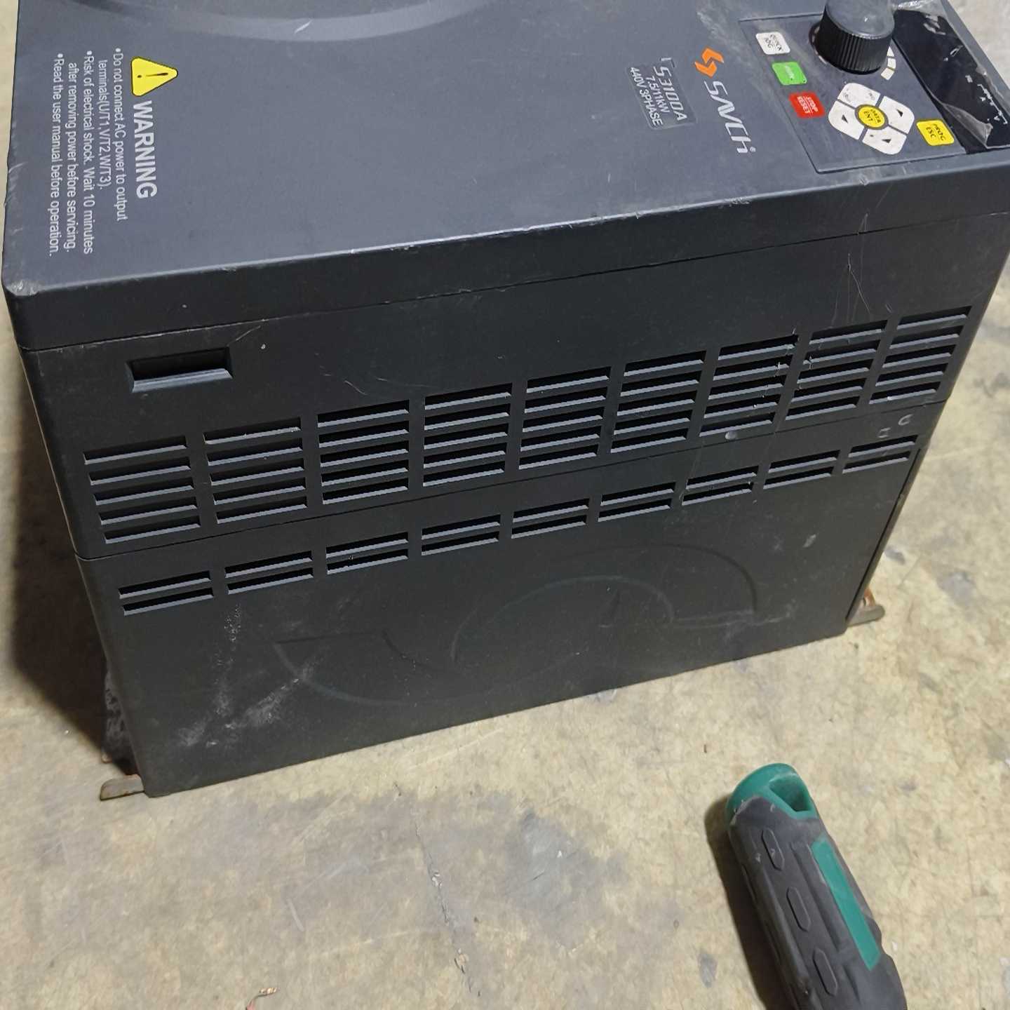 咨询-S3100A-4T7.5G/11P三基变频器，7.5-11千
