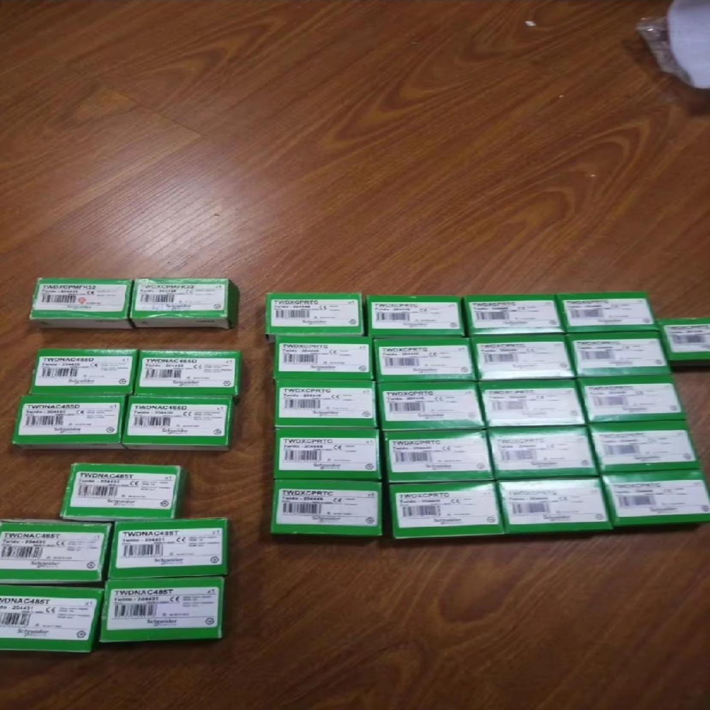 议价产品施耐德TWDXCPRTC,全新原装正品现货，有需要联系