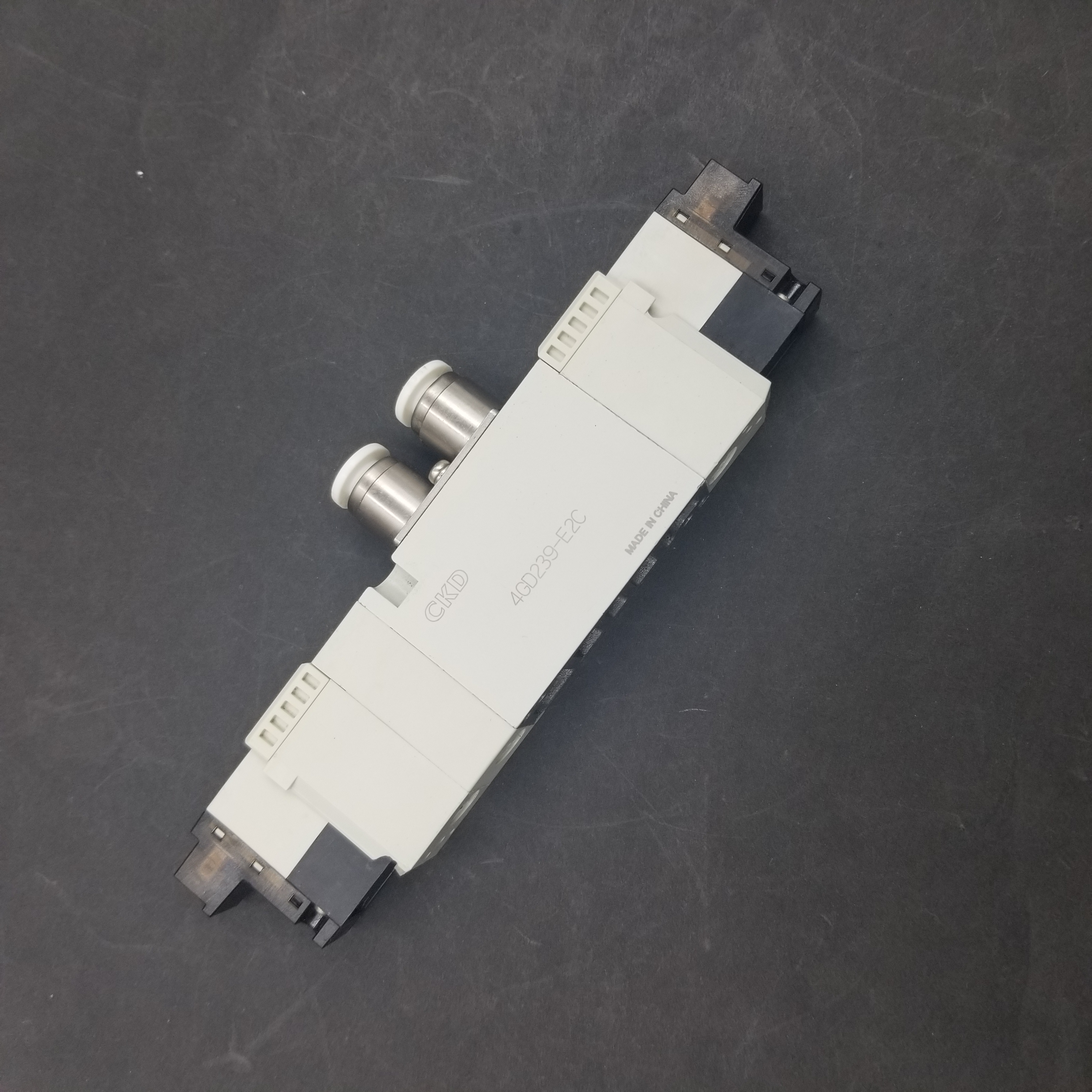 全新原装正品现货CKD电磁阀4GD119-E2C3GA119-E21H3PA110-C询价