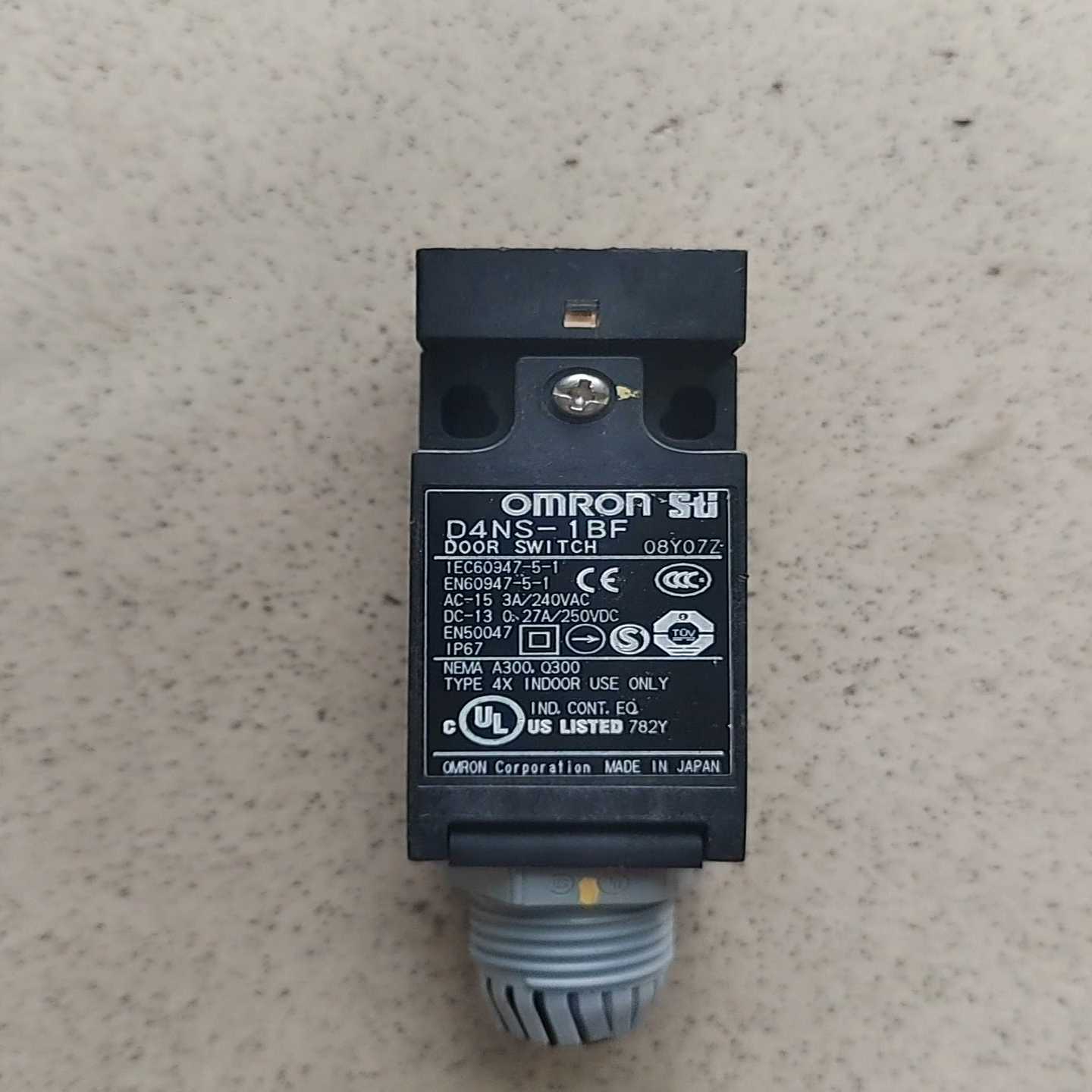 安全门锁开关D4NS-1BF~询价