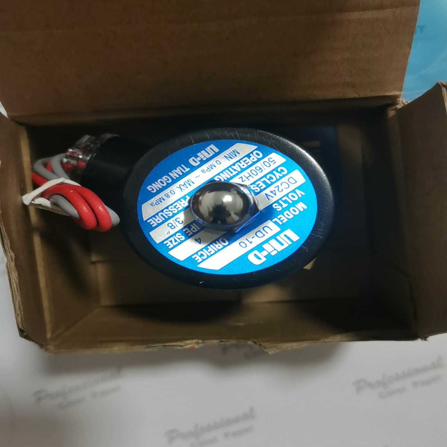 宏力XK3101称重显示器HL318EW。功能正常~询价