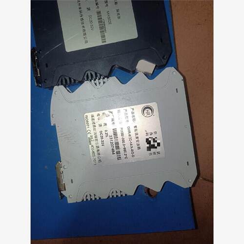 询-隔离器MlK502E有三个200一个