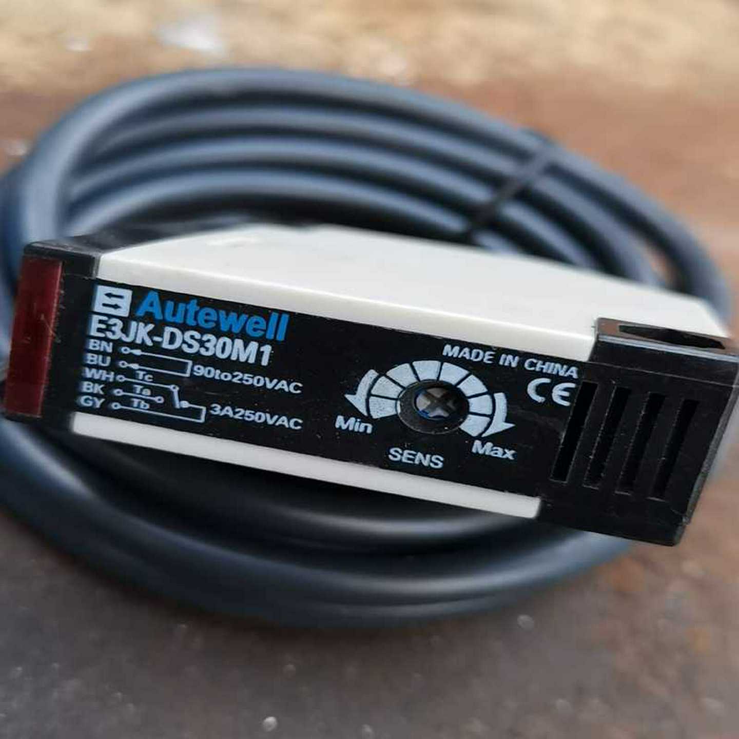 FA24D-25KB接近开关二线常闭220v的！处询价