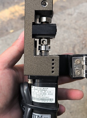 【询价】安川SGMAH-A5AAA21伺服电机一套，下来，成色如