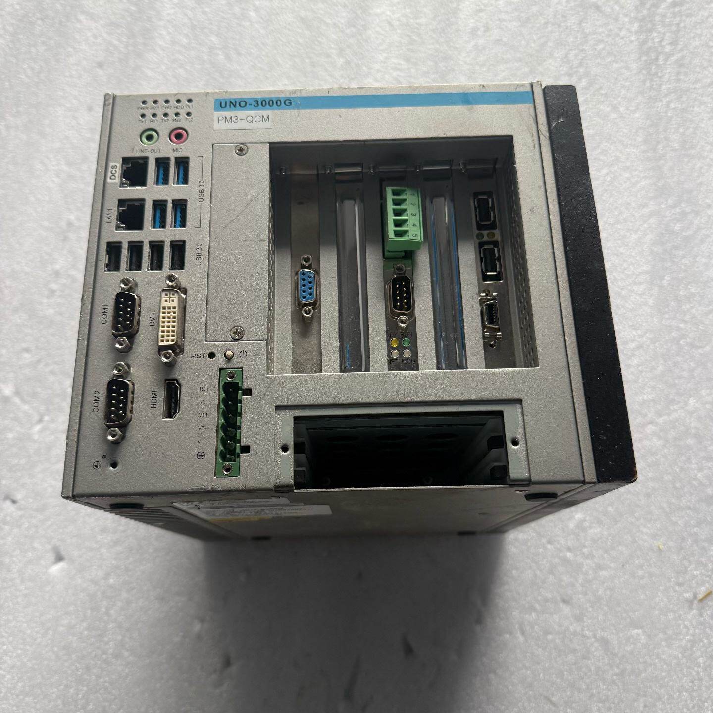 ADVANTECH UNO-3085G CONTROLLER—议