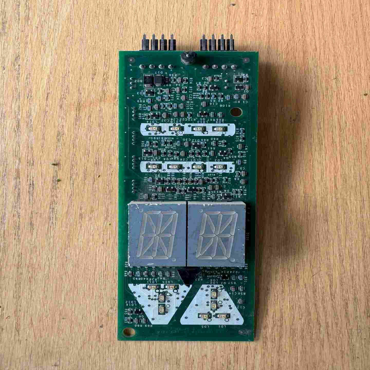 议价奥的斯显示板DAA26800GS2。拆机现货/维修